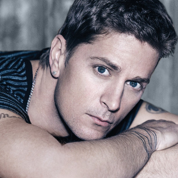 Rob Thomas Photo